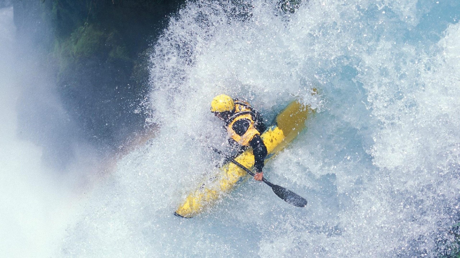 凯恩回归赛场,战术调整首场状态亮眼,G2观众沸腾!